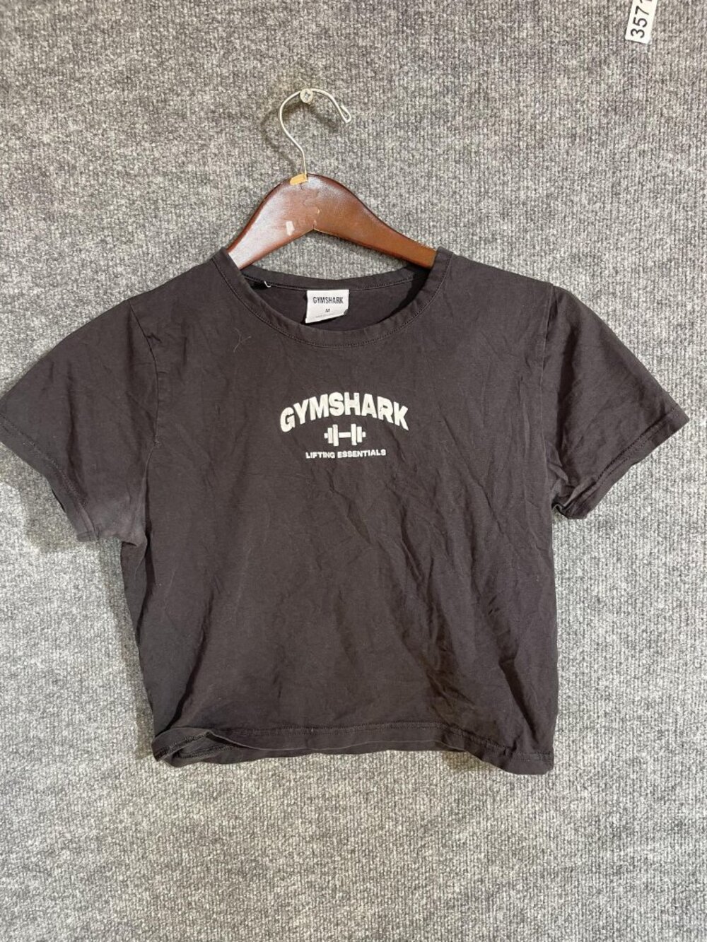 Gymshark Shirt Womens Medium Black Lifting Essentials Cropped Tee Top Athletic